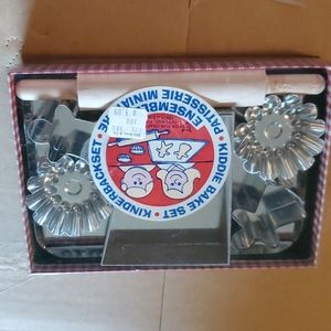 Kiddie bake set